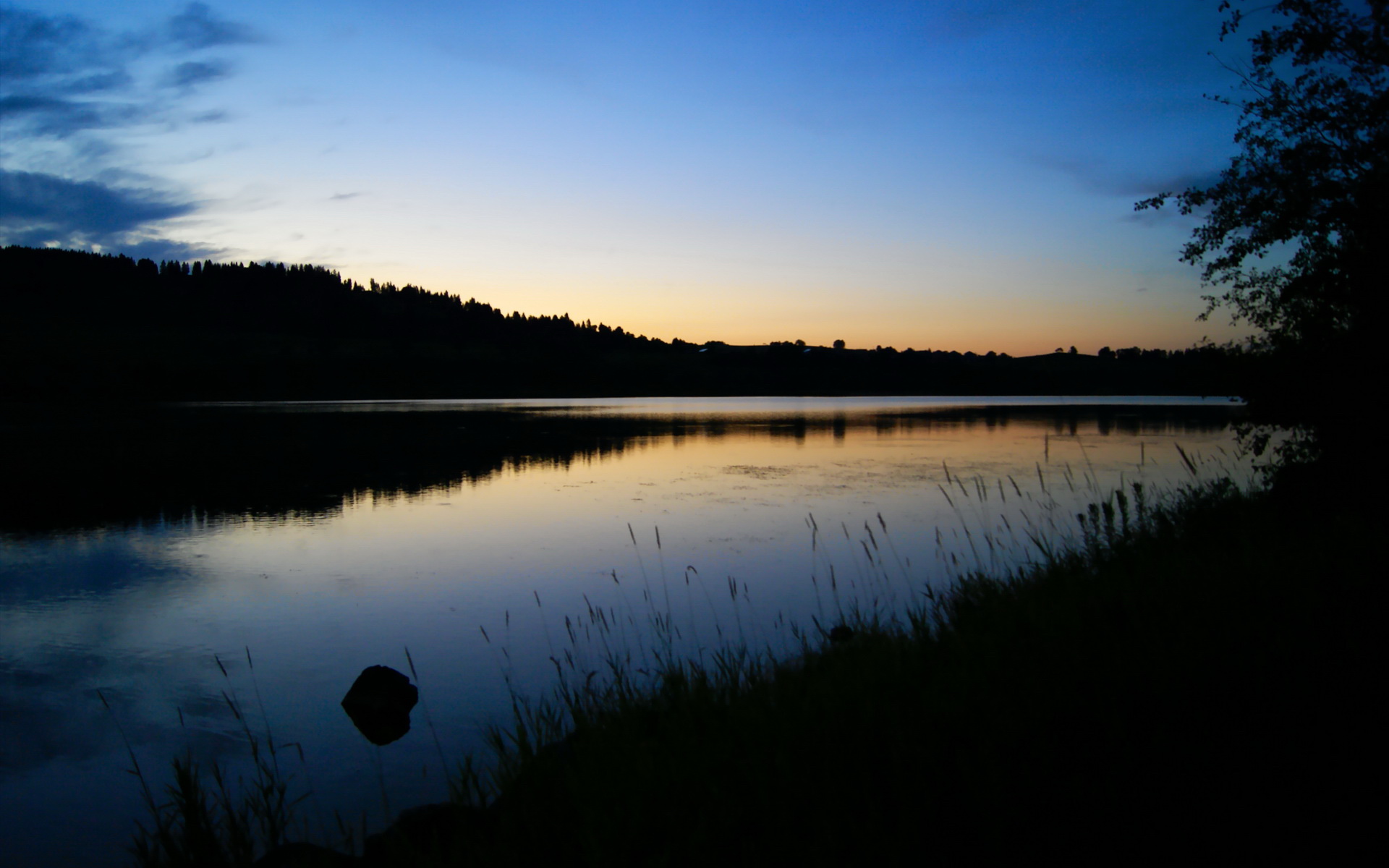 开云体育下载入口-曼城客场逆袭击败切尔西，豪取三分，曼城1-2遭切尔西逆转,这场比赛为何这么牵动球迷的心_
